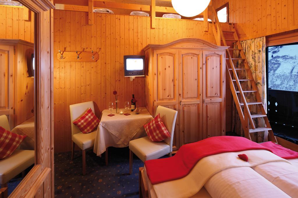 Hotel-Gasthof Zimba Дамулс Екстериор снимка